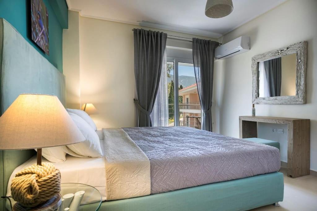 Eucalyptus Suite Sea View Karavómilosz Kültér fotó