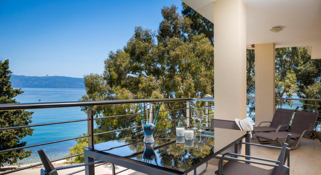 Eucalyptus Suite Sea View Karavómilosz Kültér fotó
