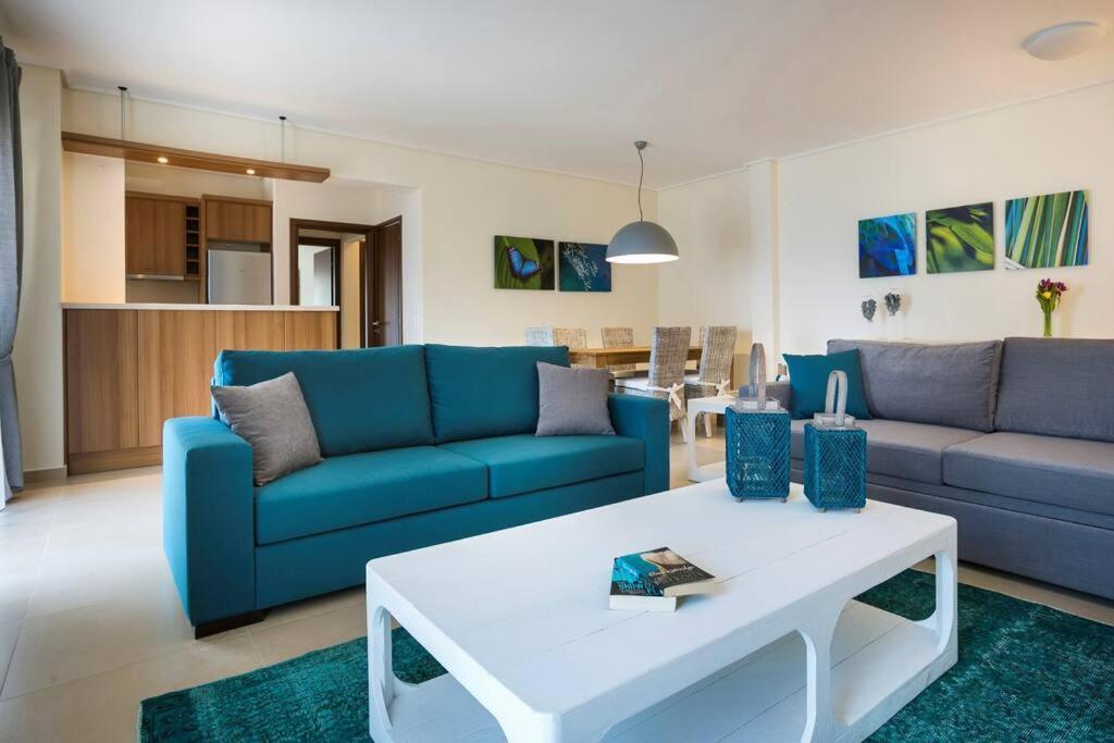 Eucalyptus Suite Sea View Karavómilosz Kültér fotó