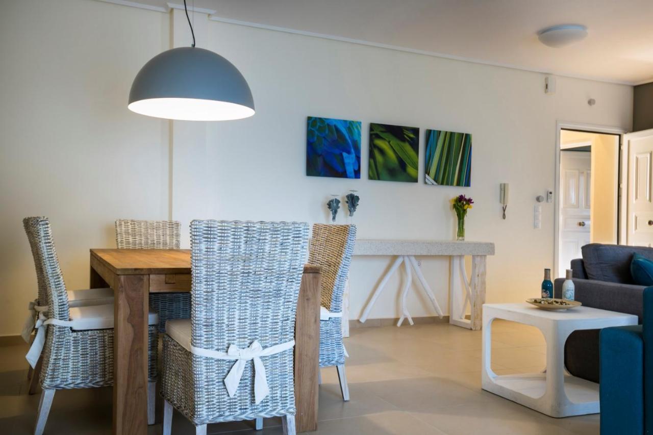 Eucalyptus Suite Sea View Karavómilosz Kültér fotó